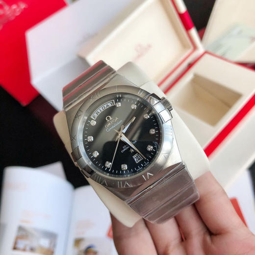 OMEGA欧米茄星座系列双历款 男士腕表
机芯：进口西铁城 商品图5