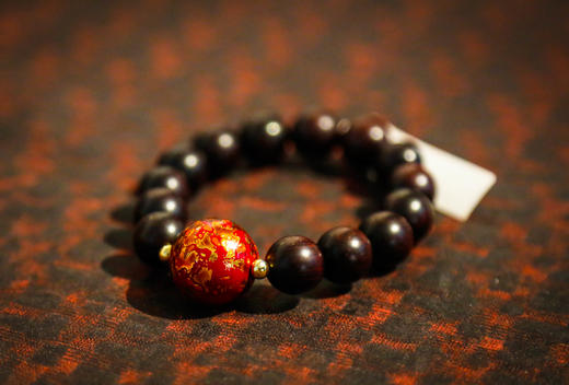 「小叶紫檀」漆珠圆珠手串 12mm 商品图1