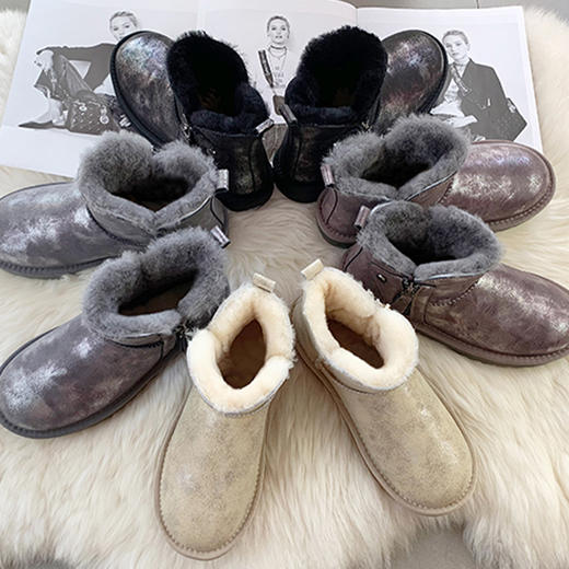 【品牌好货】72小时发货「加厚保暖」PSQUEEN雪地靴  澳洲进口 羊皮毛一体 TPR牛筋底 温暖舒适 让行走成为一种享受！ 商品图8
