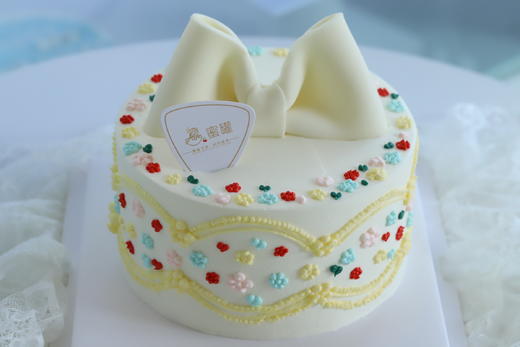 浪漫小花与蝴蝶结（提前一天以上预订） 商品图0