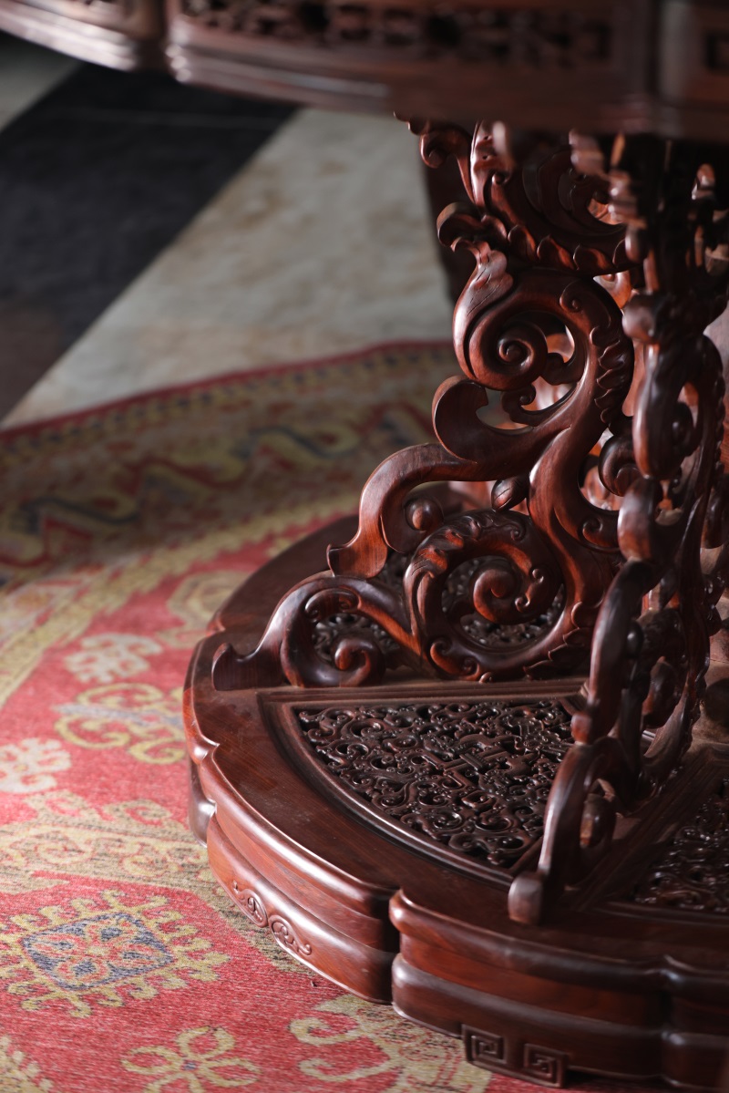 大红酸枝雕西番莲卷草纹圆桌七件套(运费到付)