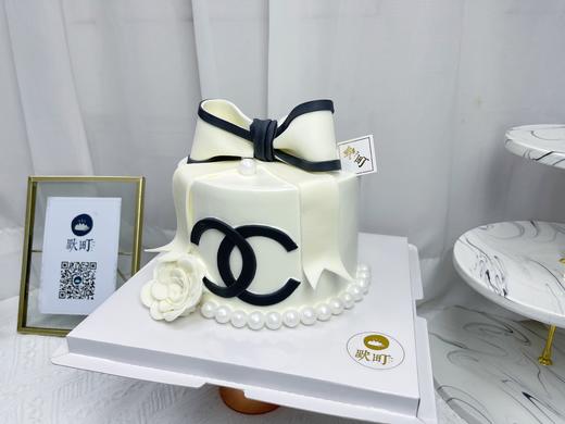 香奈儿·山茶花造型女神蛋糕 商品图0