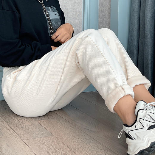 QB-C973   500克水貂绒雪尼尔2021冬女装新款500克加厚雪尼尔老爹休闲裤 商品图2