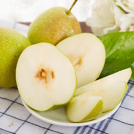 【顺丰快递】新疆库尔勒香梨 甘露香梨 现摘现发 皮薄肉细无渣 整箱发货 商品图6