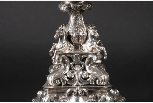 独角鹿西洋古董德国骏马茛苕花卉人物主题浮雕带盖纯银高脚樽 商品图3