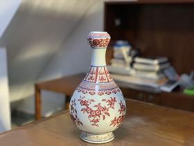 杜芳星：全釉里红三多蒜头瓶