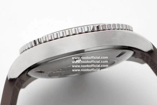 ZF性价比 ——浪琴康卡斯水中 ，荣耀降临。劈波斩浪，勇往直前。ZF出品，必属精品。【表壳】腕表尺寸40毫米，大号为43毫米 商品图3