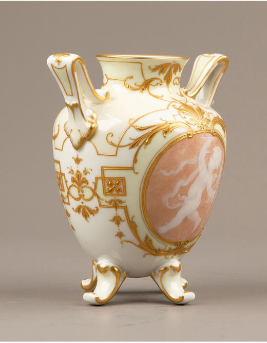 独角鹿西洋古董瓷器德国御窑KPM酒神花卉淡青釉描金浮雕玉石瓷瓶 商品图3