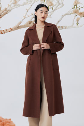  水波纹羊绒呢女长大衣 SJF93W846N