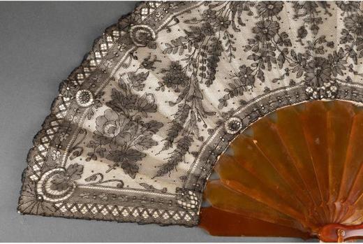 独角鹿西洋古董法国天然珍贵材质扇骨手绣花卉蕾丝扇面古董折扇 商品图1