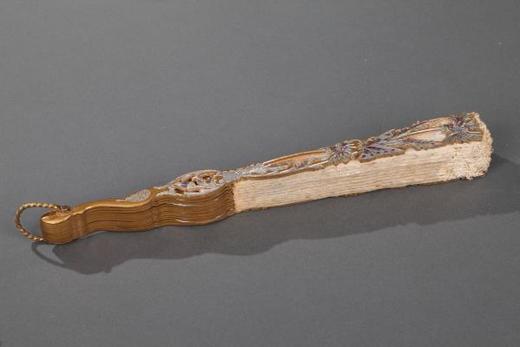 独角鹿西洋古董法国银色蝴蝶刺绣扇面镂空雕刻镀金木扇骨折扇 商品图4