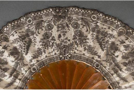 独角鹿西洋古董法国天然珍贵材质扇骨手绣花卉蕾丝扇面古董折扇 商品图2