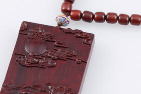 「小叶紫檀」如日中天挂牌