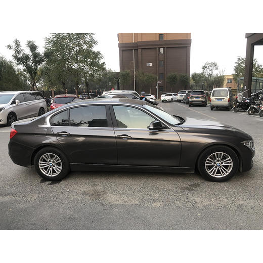 宝马 3系 320Li 豪华设计套装 【长租-北京】 商品图4