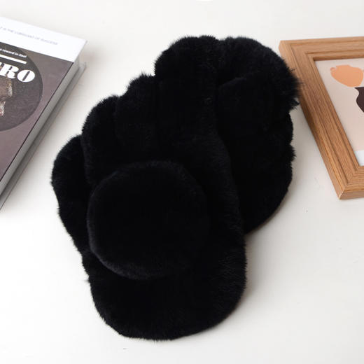 丁摩獭兔毛围巾冬季保暖女士短款纯色真皮草三管围巾球皮草围脖 商品图3