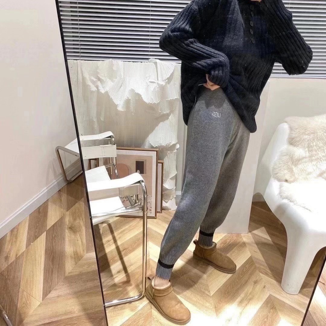 9090 货号065789085 zz ugg烟管奶奶裤 7215咱们家带吊牌原包装