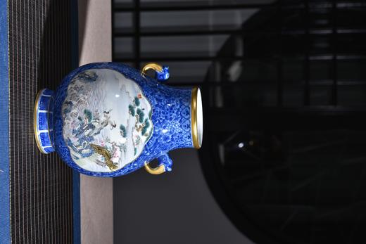 涂杏花: 万花开窗花鸟贺寿图双耳福筒尊 商品图0