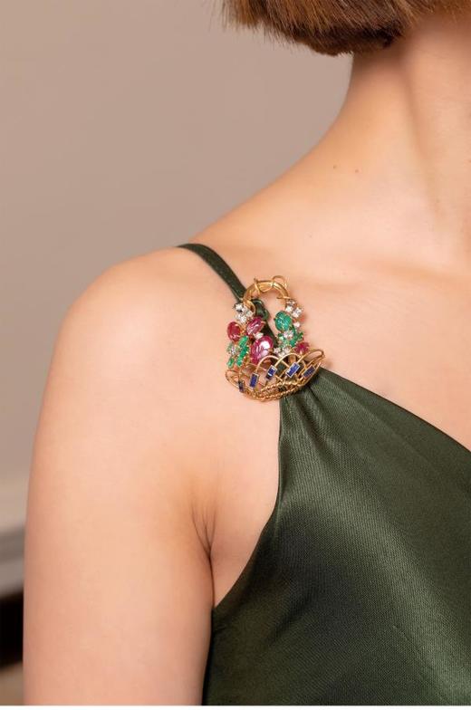 独角鹿西洋古董法国黄金镶红宝石钻石祖母绿蓝宝石水果锦囊胸针 商品图1