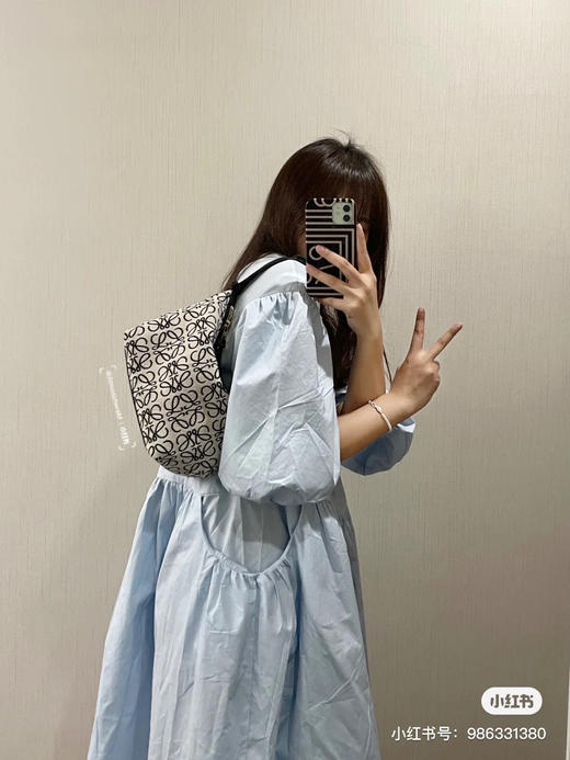 LOEWE 饭盒包小号-黑白拼 商品图0