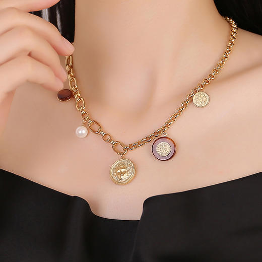 Retro Chic Hong Kong 1980系列 玳瑁金币满天星项链 商品图3