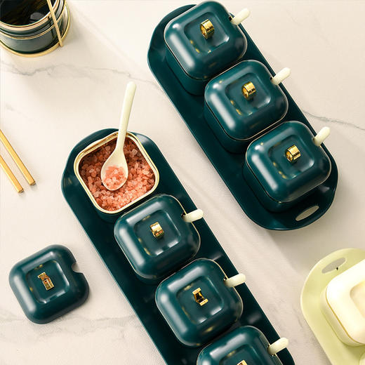 【日用百货】轻奢镀金调味盒套装 厨房盐味精收纳瓶 商品图3