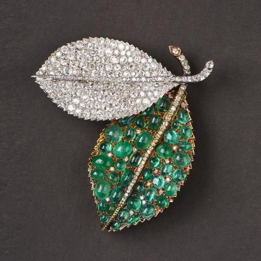 独角鹿西洋古董首饰珠宝法国铂金镶嵌祖母绿钻石双叶造型胸针 商品图1