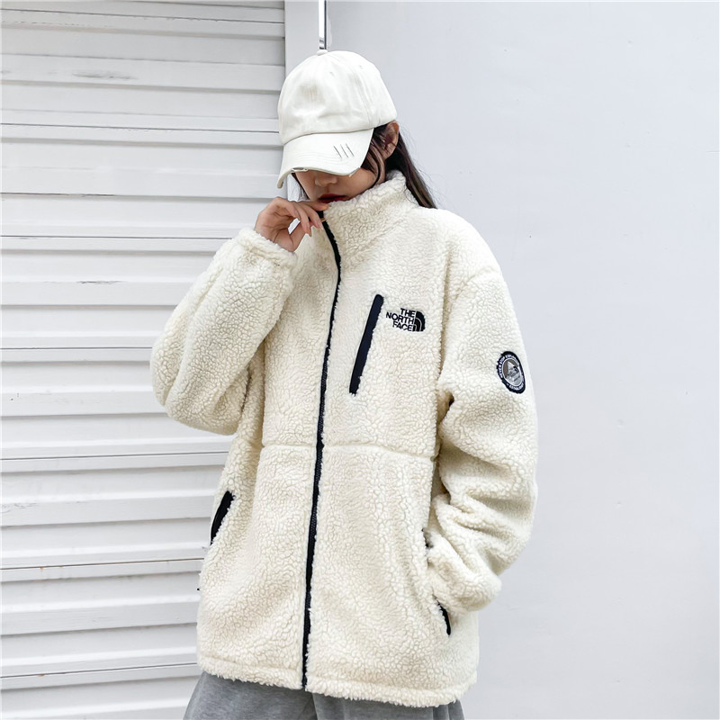 点此购买 北面秋冬三色羊羔绒立领外套 ll201180