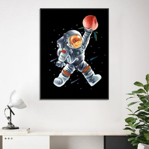 陈建周版画《宇航员举桃》99版 商品图1
