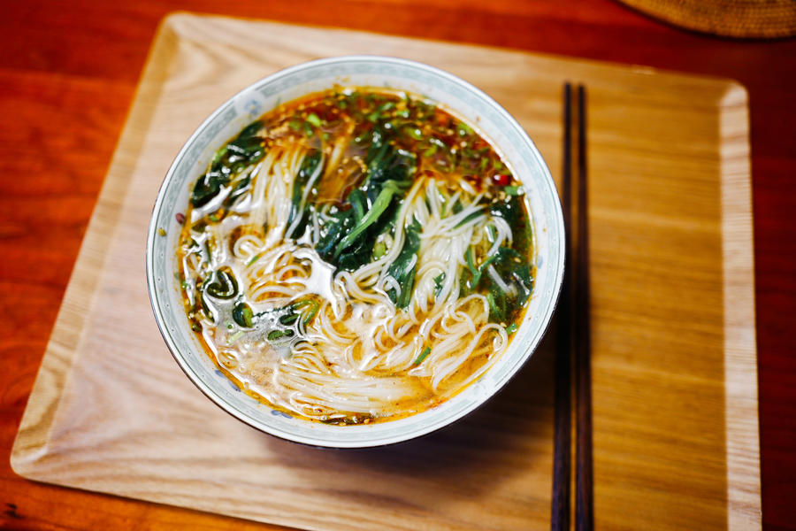 表姐超爱 久煮不烂 口感筋道 非遗技艺手工青竹宫面