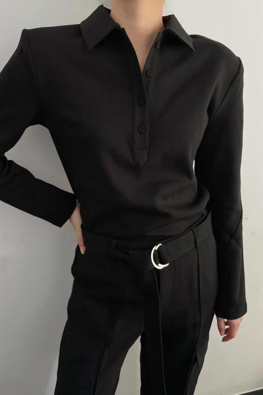 Viktoria Chan | AW2136 Dana marked shoulder polo   [polo上衣 黑/白/米] 商品图9