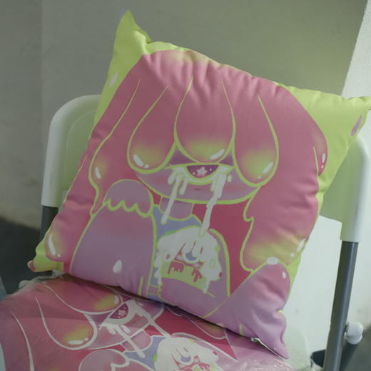 CandyMoon『甜蜜眼泪抱枕』 商品图0