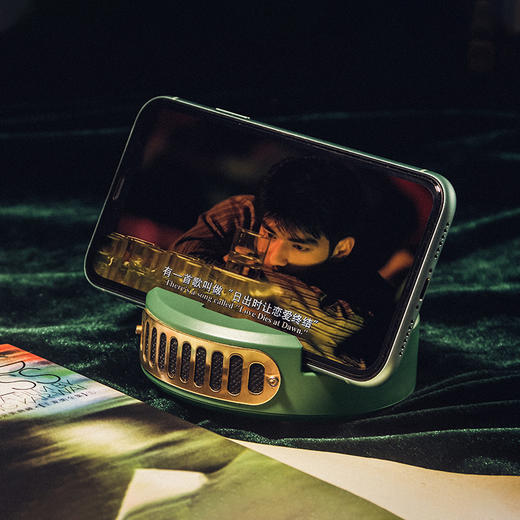 开物KAWOO 重庆森林复古收音机音响 桌面手机支架蓝牙小音箱 商品图1