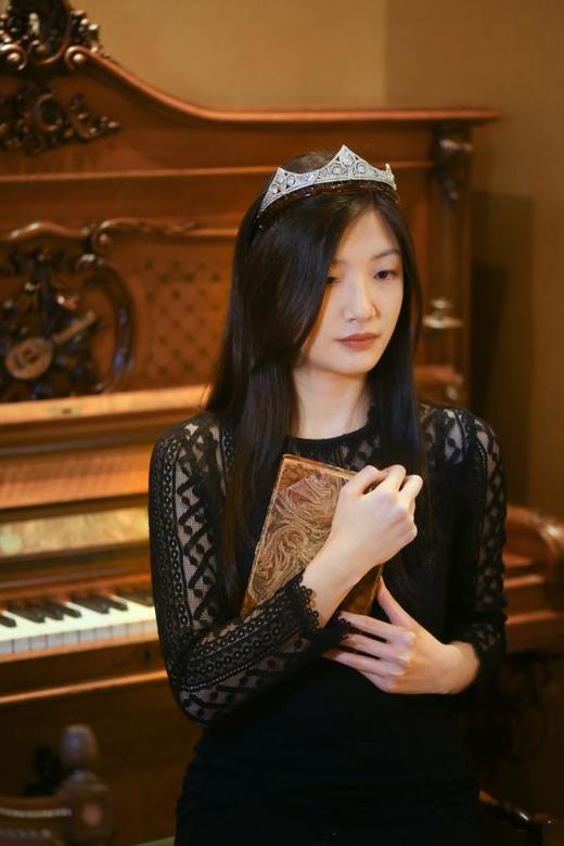 独角鹿西洋古董装饰艺术时期西班牙王室珍藏白金镶嵌钻石鸢尾冠冕 商品图2