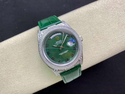 毒物市场高版本劳力士Rolex满钻 日志满天星鳄鱼皮带系列 ！镶嵌级天然皓石，大闪亮，难度高，目前同种材质最闪工艺。不惜成本只为完美，可谓用心至极，完美展现工匠精神 商品图10