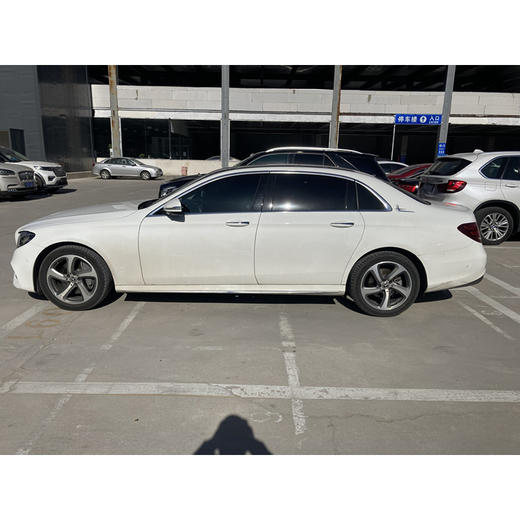 奔驰 E级 E300L 时尚型 【长租-北京】 商品图3