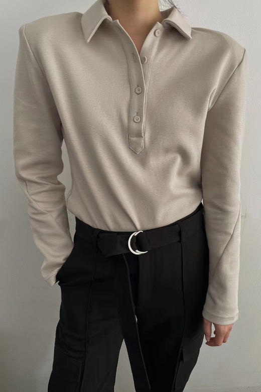 Viktoria Chan | AW2136 Dana marked shoulder polo   [polo上衣 黑/白/米] 商品图1