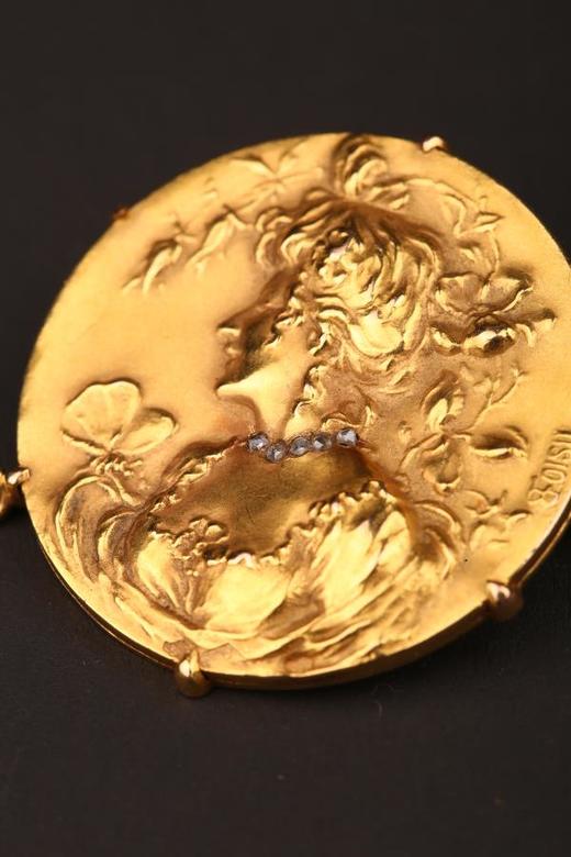 独角鹿西洋古董法国新艺术风格18K金镶嵌钻石雕塑女士头像胸针 商品图3