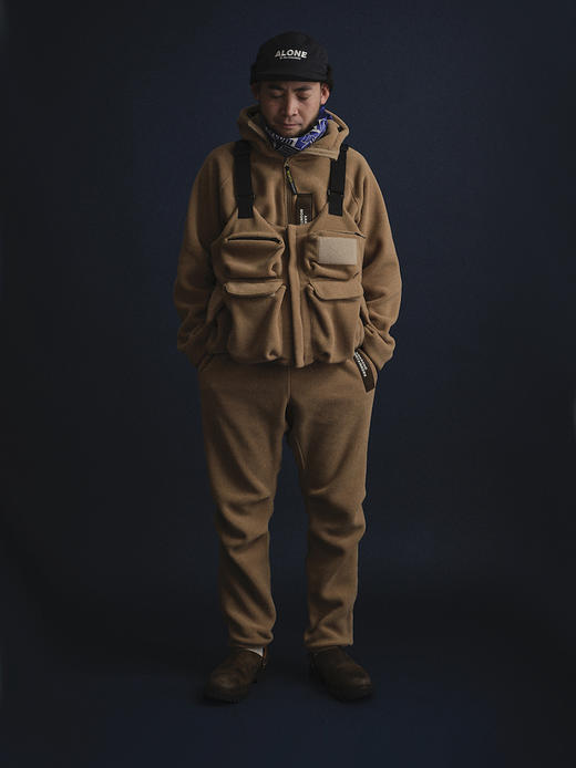 日本 Mountain Research I.D JKT 机能防寒保暖抓绒外套 连帽夹克 商品图0