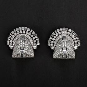 独角鹿西洋古董珠宝首饰法国Mauboussin铂金镶嵌钻石双夹扣胸针