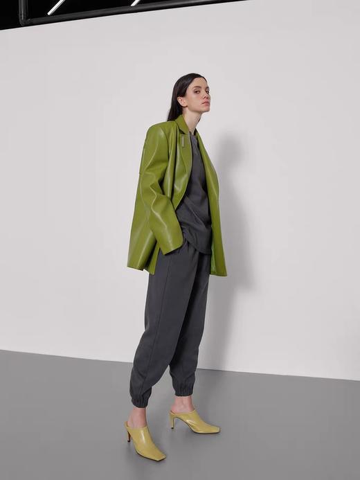 简约直筒皮西服 商品图1