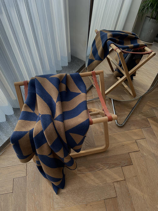 HIDEMI几何设计感印花披肩/毛毯 商品图3