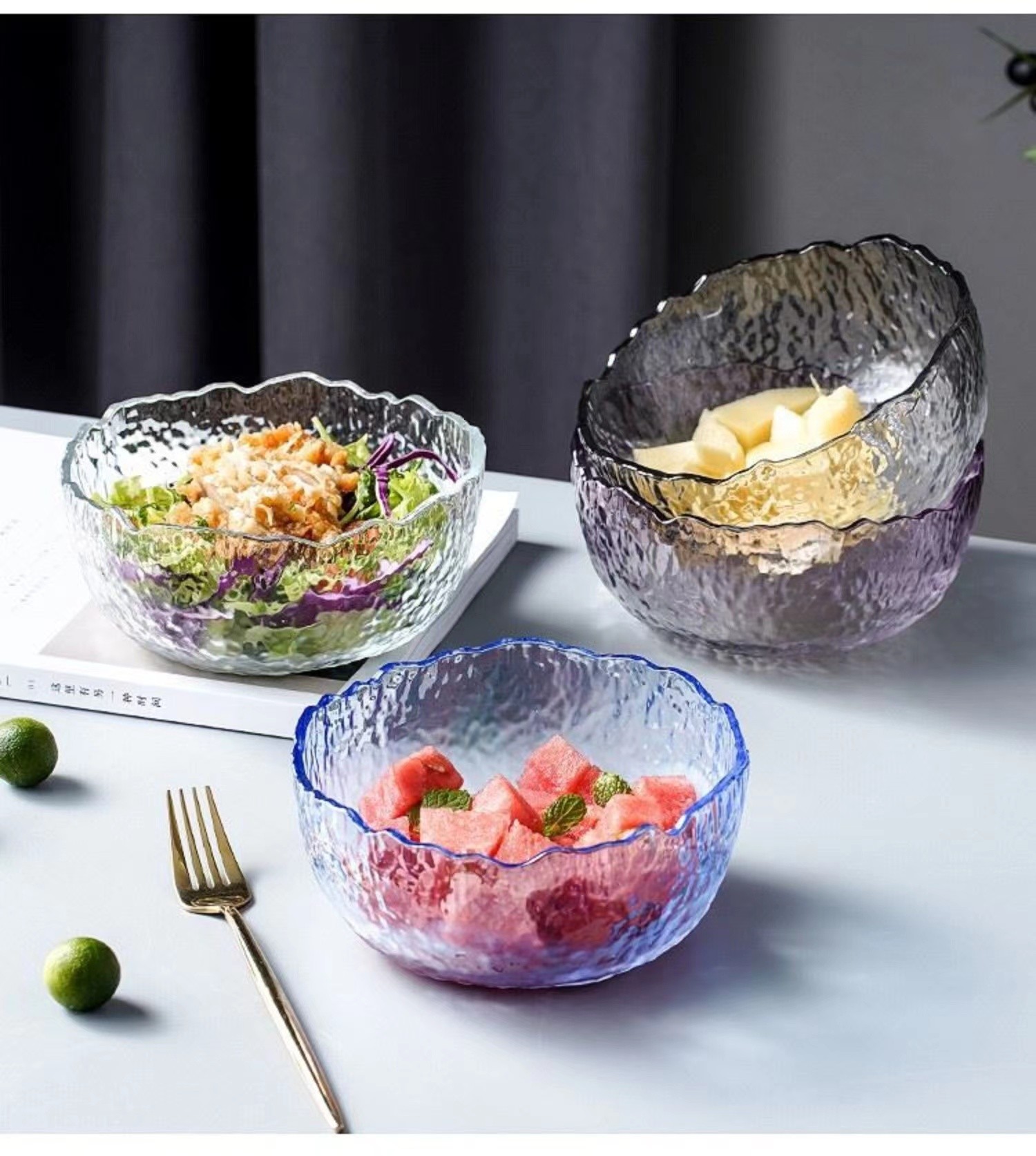 日式锤纹冰川玻璃碗透明沙拉碗家用餐具北欧网红彩色水果盘甜品碗