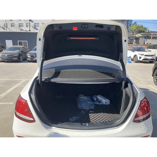 奔驰 E级 E300L 时尚型 【长租-北京】 商品图9