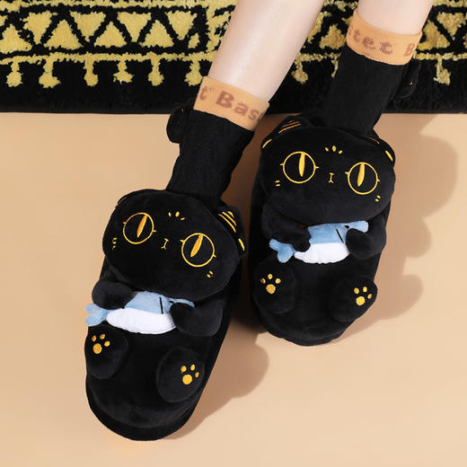 大英博物馆官方安德森猫和她的朋友们系列巴斯特摸鱼毛绒拖鞋 商品图2