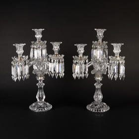 独角鹿西洋古董法国巴卡拉Medallion圆雕纹三枝头水晶烛台一对