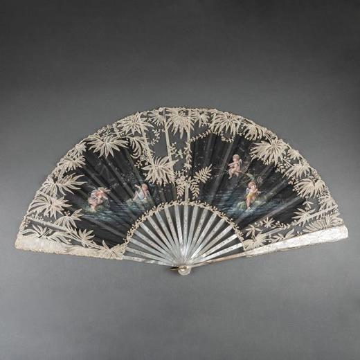 独角鹿西洋古董法国画师Lucie Boillat母贝扇骨手绘蕾丝扇面折扇 商品图0