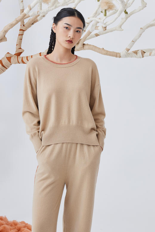  手绣领边羊绒针织女套衫 SJF93W162A 商品图0