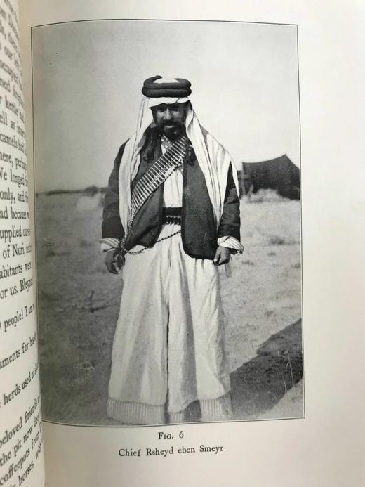 1931年 阿洛伊斯 穆齐尔《在阿拉伯沙漠中》 39幅插图 漆布精装大32开 商品图14