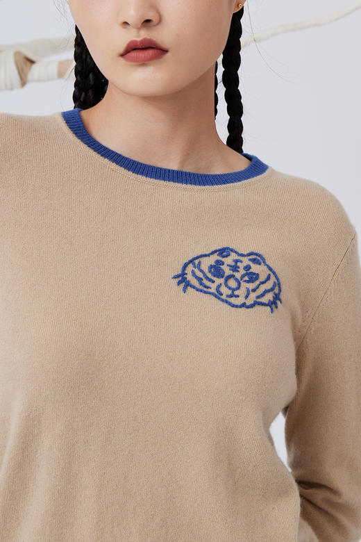 手工绣花圆领撞色羊绒女套衫 SJF93W141B 商品图2