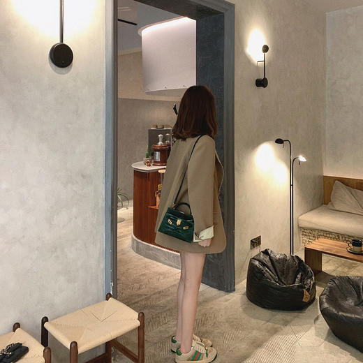 M/L码  金蘑菇菇 百利甜西装 复古修身休闲小西装外套女 商品图3